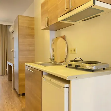 Modern Flat 10 Min To Taksim And Citys Nisantasi איסטמבול